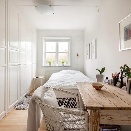 Bright With Access To A Huge Terrace Apartament *